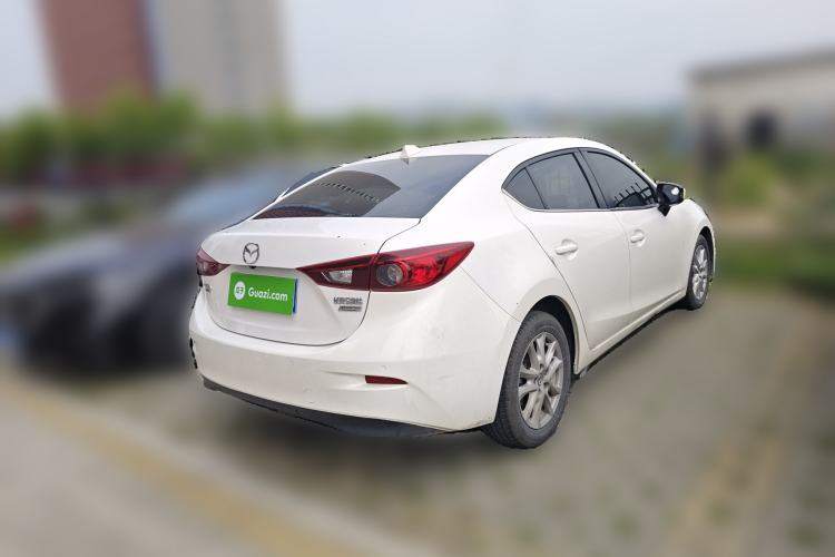 Used Mazda 3 Axela 2014 Sedan 1.5L Automatic Luxury Model