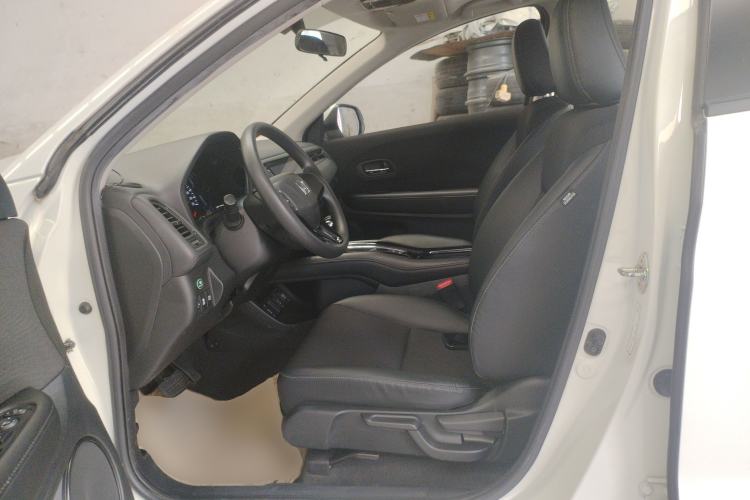 Used Honda Vezel 2020 1.5L CVT Pioneer Edition Left Front Seat