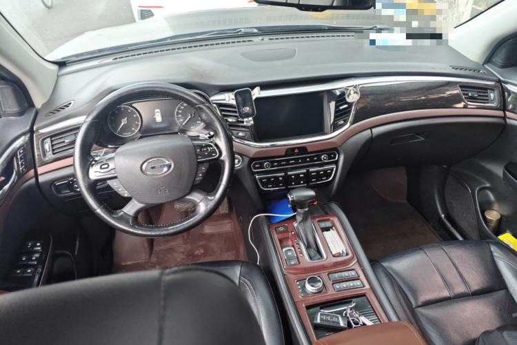 Used GAC Trumpchi GS8 2017 320T Four-Wheel Drive Luxury Smart Connectivity Version (7 Seats)