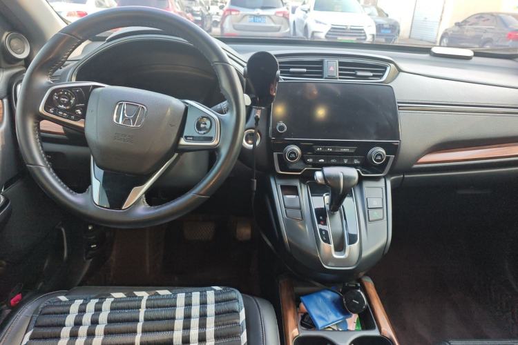 Used Honda CR-V 2019 240TURBO CVT 2WD Fashion Edition China V Center Console