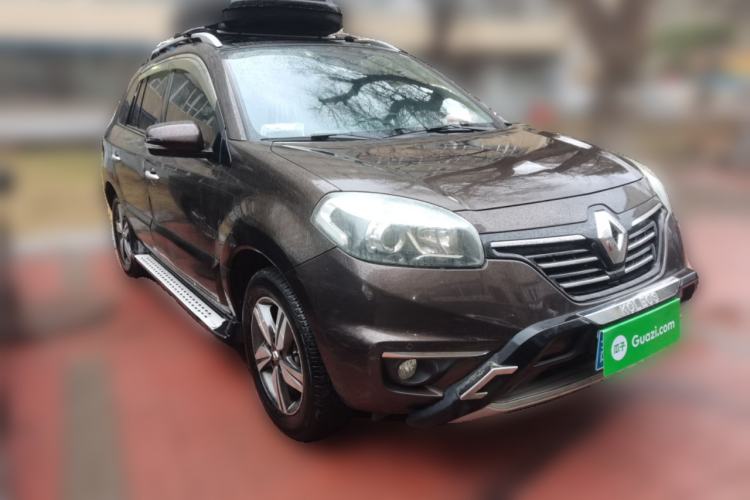 Used Renault Koleos 2014 2.5L 4x4 Comfort Edition Front Right 45 Deg