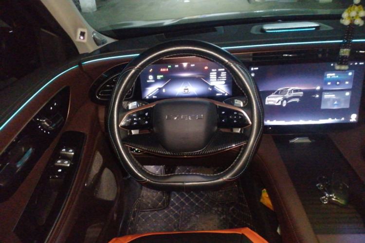 Used EXEED Lanyue 2023 400T Four-Wheel Drive Star Prestige 7-Seater Steering Wheel
