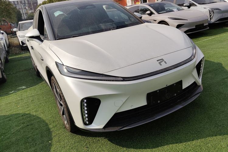 Used Rising R7 2023 Rear-Drive Screen King Edition