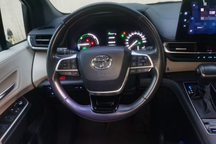 Used Toyota SIENNA 2021 2.5L Hybrid Premium Edition