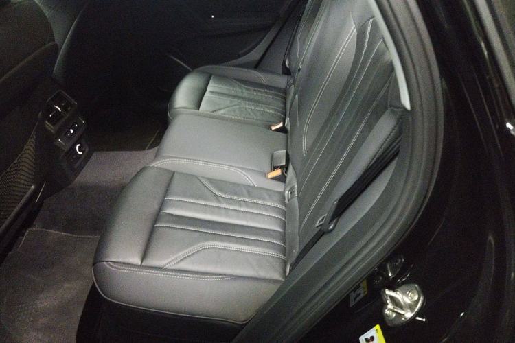 Used Audi Q5L 2022 40T Fashionable and Dynamic Model
