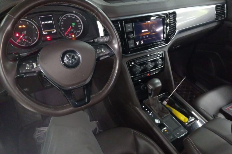 Used Volkswagen Teramont 2019 330TSI Two-Wheel-Drive Luxury Edition China VI Standard