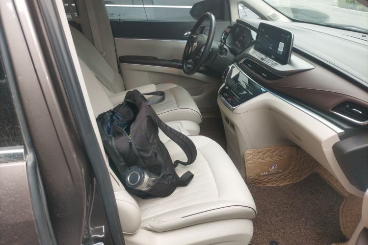 Used Buick GL8 2022 Land Executive Class 652T Prestige Model