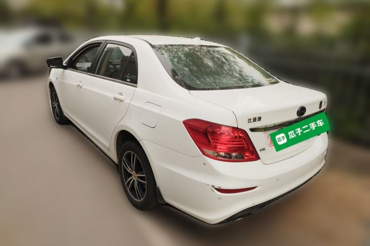 Used BYD Surui 2015 Revised Version 1.5L Manual Luxury Edition
