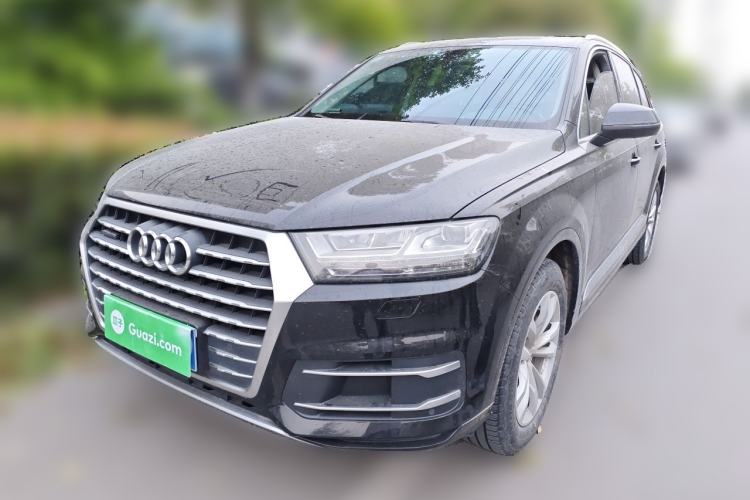 Used Audi Q7 2018 40 TFSI Comfort Model