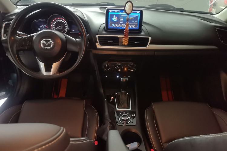 Used Mazda Mazda 3 Axela 2014 Sedan 1.5L Automatic Comfort Model