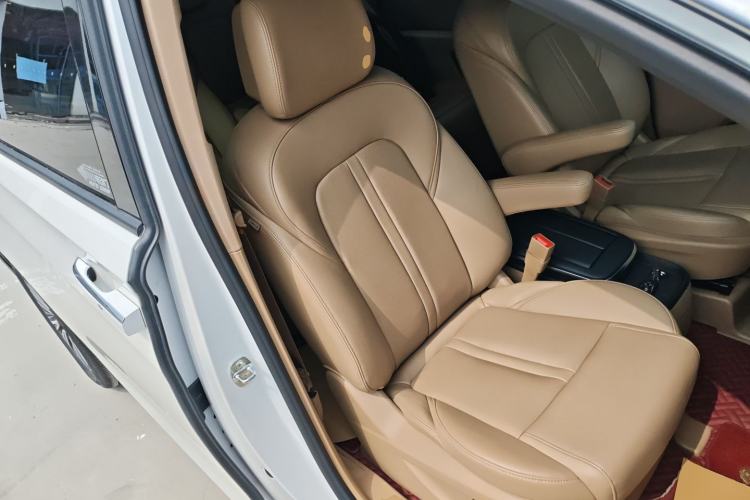 Used Buick GL8 2020 ES Land Cruiser 653T Luxury Model