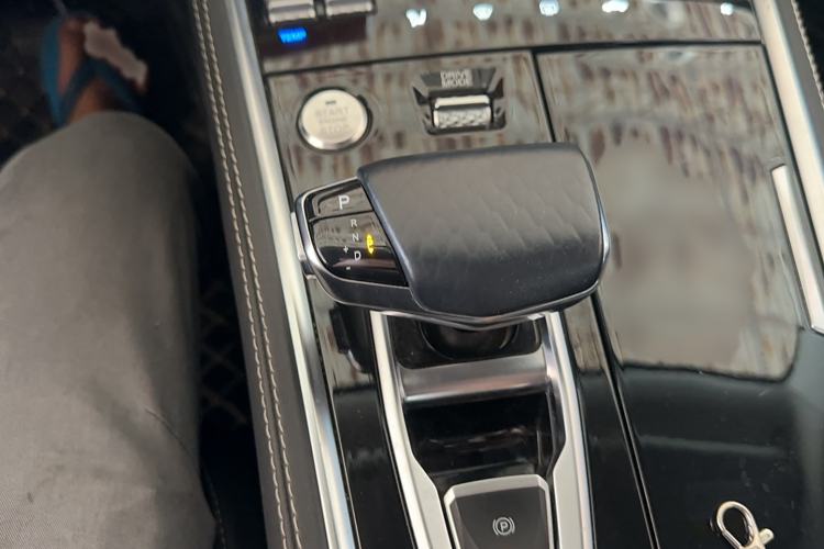 Used CHANGAN CS85 COUPE 2021 1.5T DCT Elite Edition Gear Lever