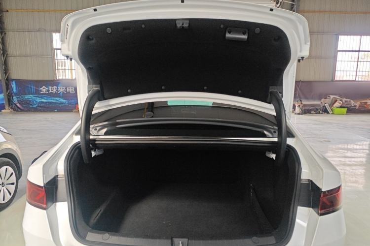 Used BYD Qin PLUS 2023 Champion Edition DM-i 55KM Leading Model Trunk