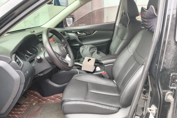 Used Nissan X-Trail 2019 2.0L CVT Smart Connect Comfort Edition 2WD Left Front Seat