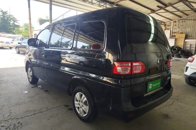 Used FORTHING Lingzhi 2023 M5 1.6L Practical Model 5 Seats
