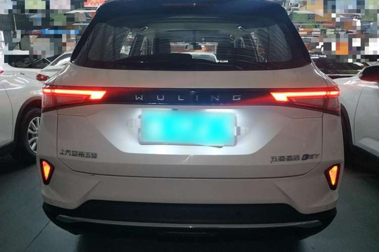 Used Wuling Asta 2022 2.0L DHT Electric-Speed Version