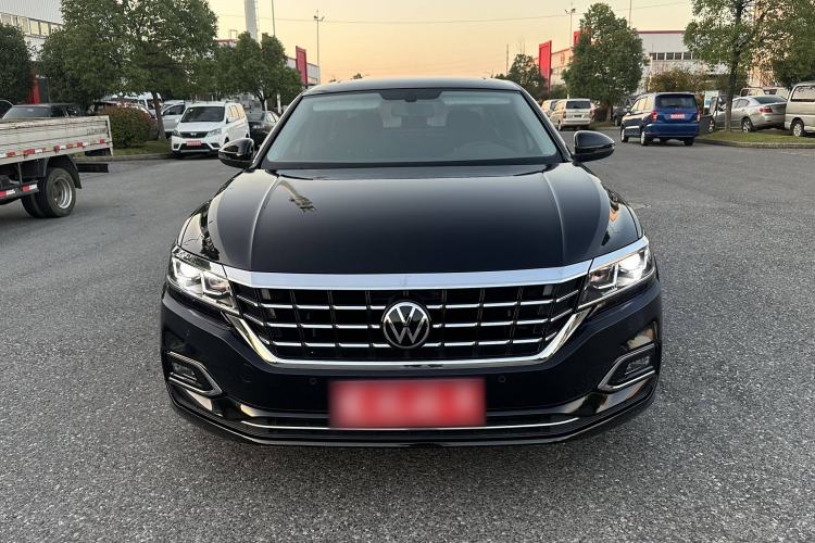 Used Volkswagen Passat 2020 Facelift 330TSI Elite Edition China VI Standard