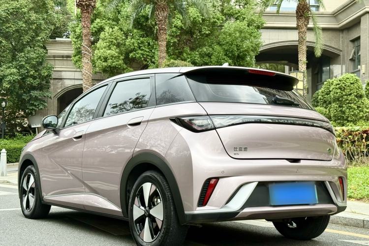 Used BYD Dolphin 2023 420 km Fashion Edition
