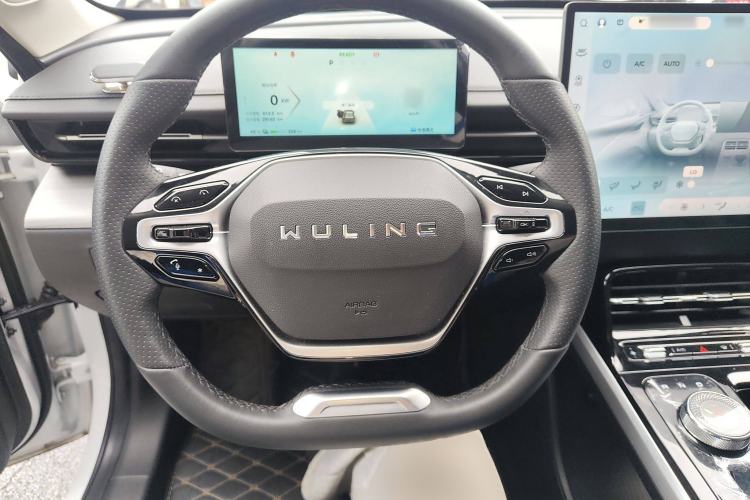 Used Wuling Xingguang 2024 Co-Creation Edition 510 Advanced Model