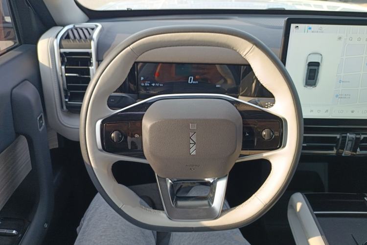 Used iCAR 03 2024 401km Two-Wheel Drive Standard Advanced Version Steering Wheel