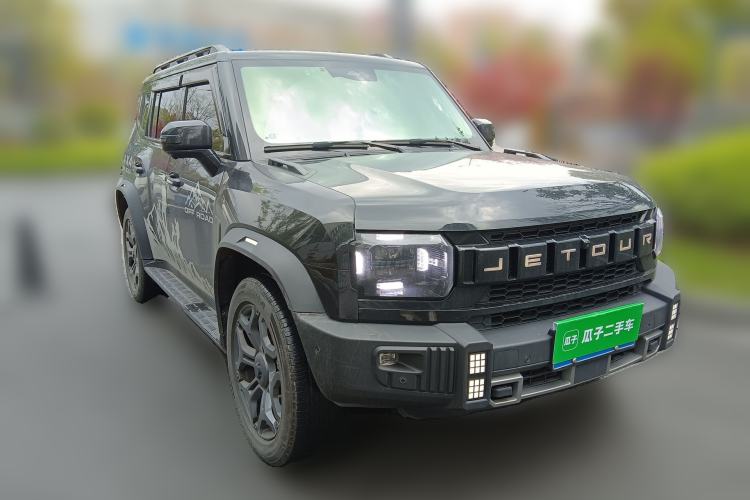 Used JETOUR Traveler 2023 2.0T All-Wheel Drive CrossPRO+ Front Right 45 Deg