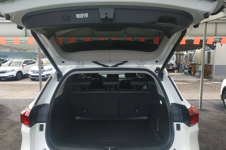 Used Wey VV6 2021 2.0T Two-Wheel Drive Smart Protection+