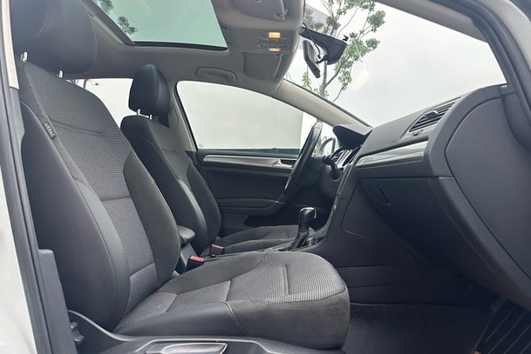 Used Volkswagen Golf 2020 Zhiai Edition 280TSI DSG Comfort Model