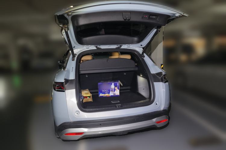 Used BYD Song L DM-i 2024 112 km Beyond Edition
