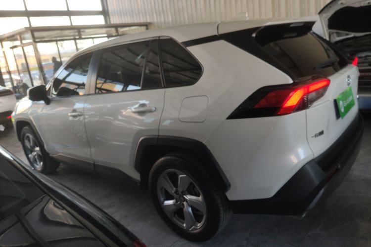 Used Toyota RAV4 2020 2.0L CVT Two-Wheel Drive Fashion PLUS Edition