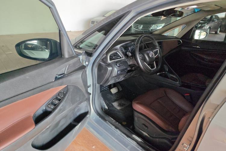 Used Buick GL6 2019 18T 6-Seater Connected Luxury Version China VI Standard Driver Seat