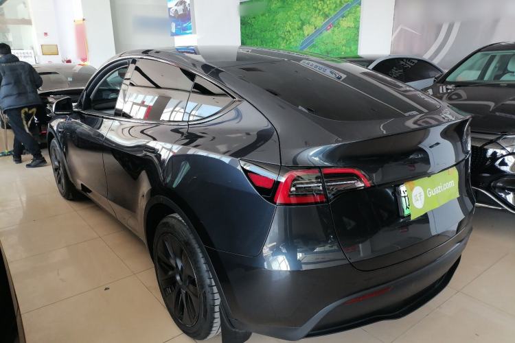 Used Tesla Model Y 2024 Long-Range All-Wheel-Drive Version
