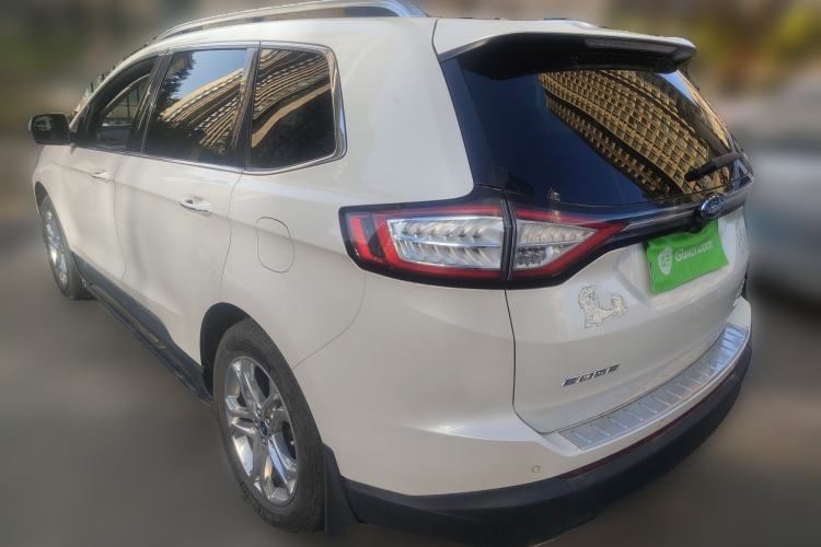 Used Ford Edge 2015 2.0T GTDi Two-Wheel-Drive High-Line Version

