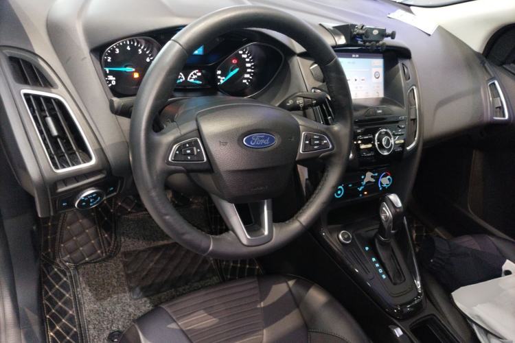 Used Ford Focus 2018 Sedan Classic 1.6L Automatic Trendy SmartDrive Edition