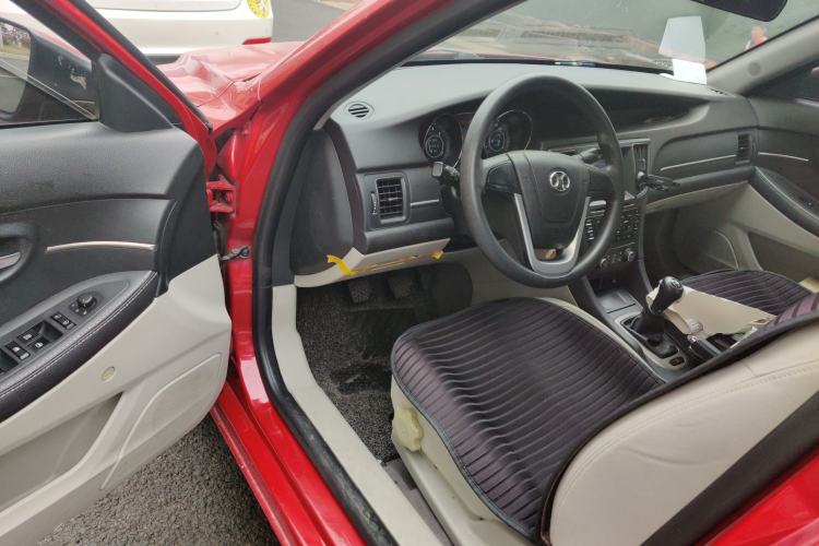 Used BAIC Senova D50 2014 1.5L manual standard version Driver Seat