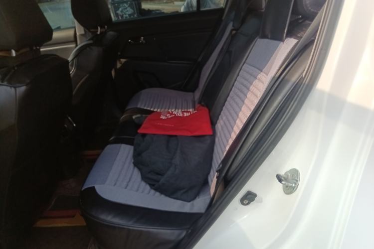 Used Kia Sportage R 2015 2.0L Automatic Two-Wheel Drive DLX Model