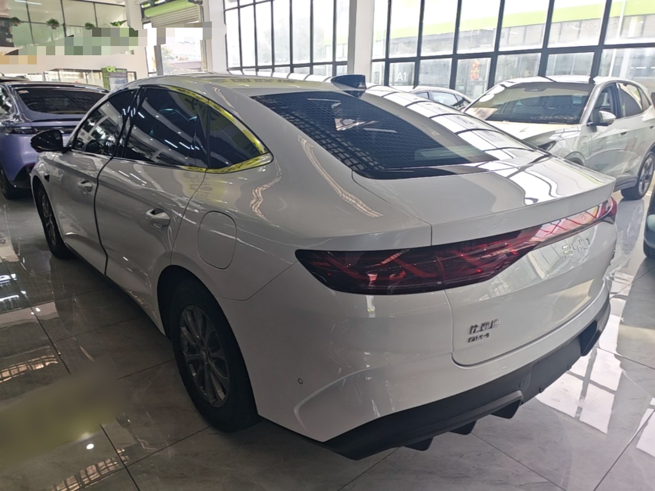 BYD Qin L 2025 DM-i Smart Drive 80KM Leading Model — снимка 4