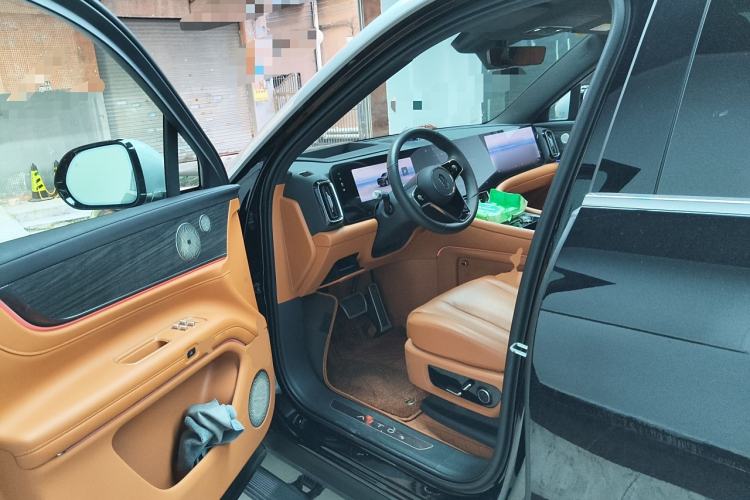 Used Hima AITO M9 2024 Range-Extended Ultra Version 42 kWh 6-Seater Model Driver Seat