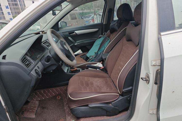 Used Volkswagen Gran Lavida 2013 1.6L Automatic Comfort Model Left Front Seat