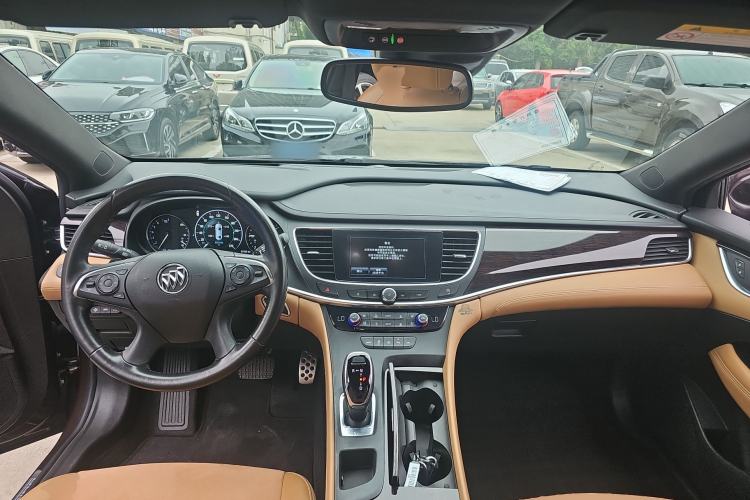 Used Buick LaCrosse 2016 20T Luxury Model Center Console