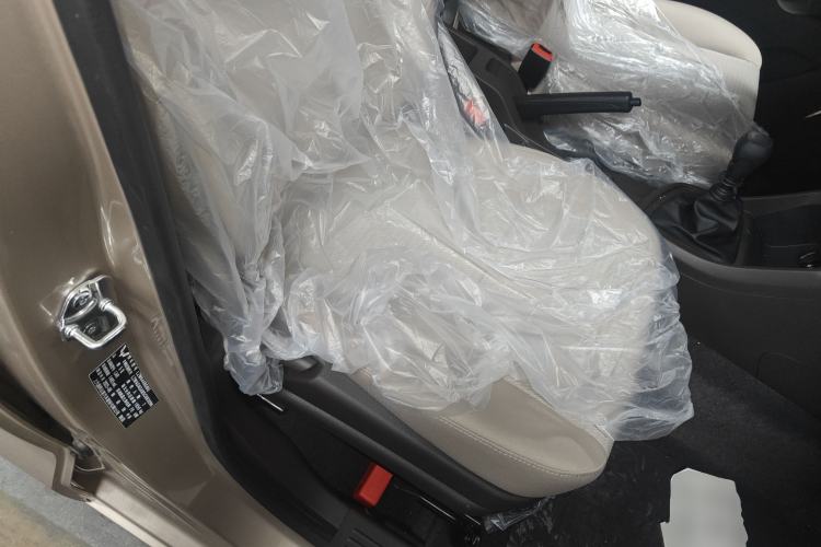 Used Wuling Hongguang V 2022 1.5L Jingqu Version Hydraulic Power Steering LAR