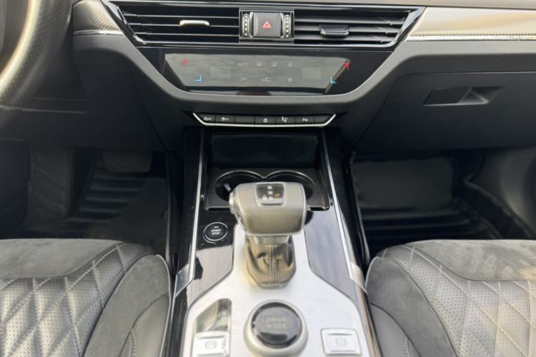 Used Hongqi HS5 2019 2.0T Smart Connect Flagship All-Wheel-Drive Version Gear Lever