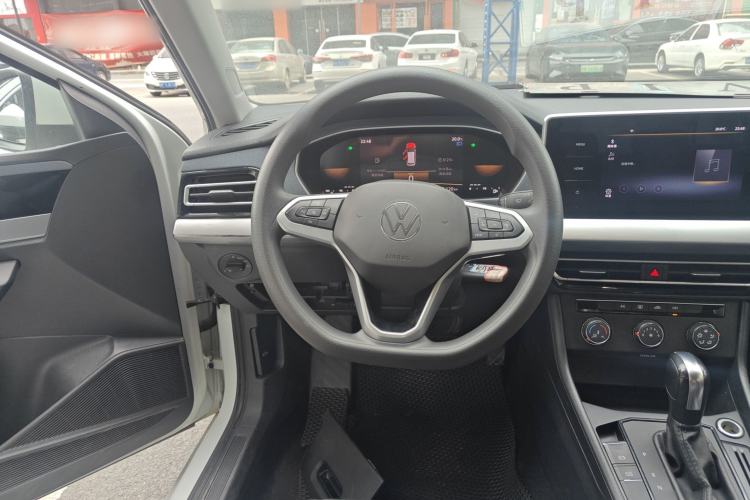 Used Volkswagen Lavida 2023 1.5L Automatic De Yi Edition Steering Wheel