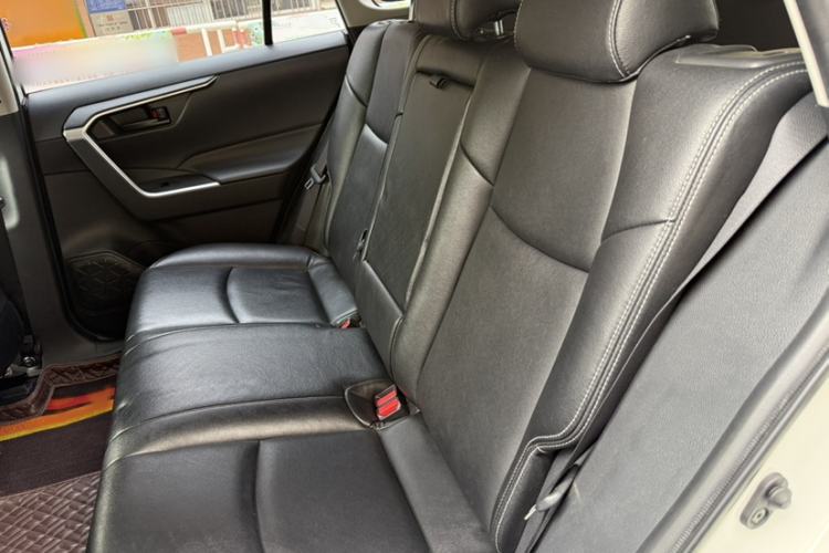 Used Toyota RAV4 2020 2.0L CVT Two-Wheel Drive Urban Edition
