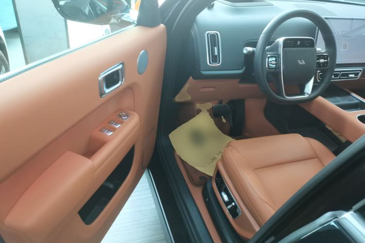 Used Li Auto L8 2025 Max Smart Refresh Edition
