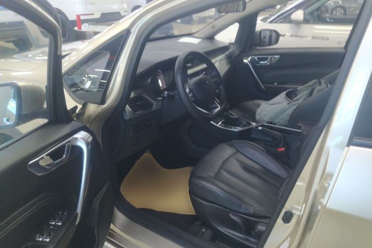 Used Geely Auto Vision X3 2019 Upgraded Model 1.5L CVT Prestige Version Driver Seat