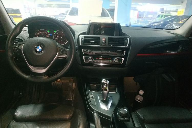 Used BMW 1 Series 2015 120i Sport Design Package Center Console