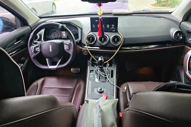 Used Wey VV5 2017 2.0T Ultra-Luxury Version
