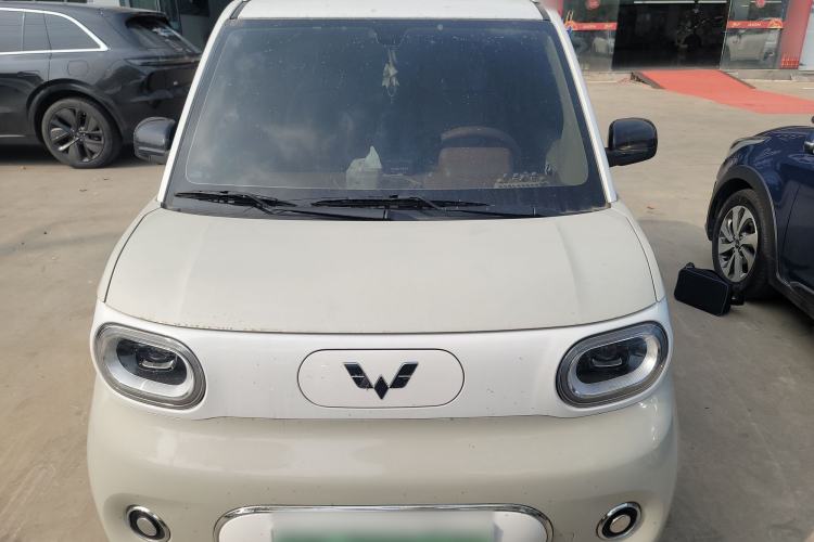 Used Wuling Hongguang MINIEV 2024 3rd Generation 215km Advanced Version Front