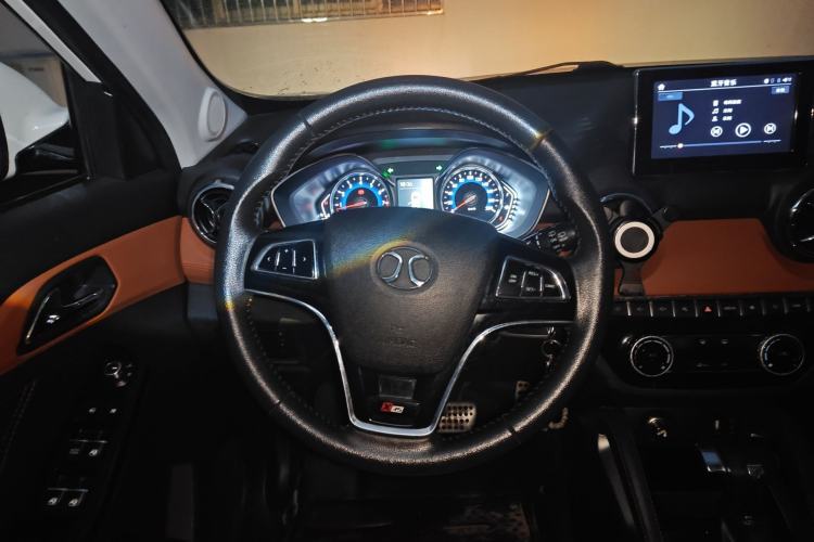 Used BAIC Senova X35 2016 1.5L Automatic Luxury Edition Steering Wheel