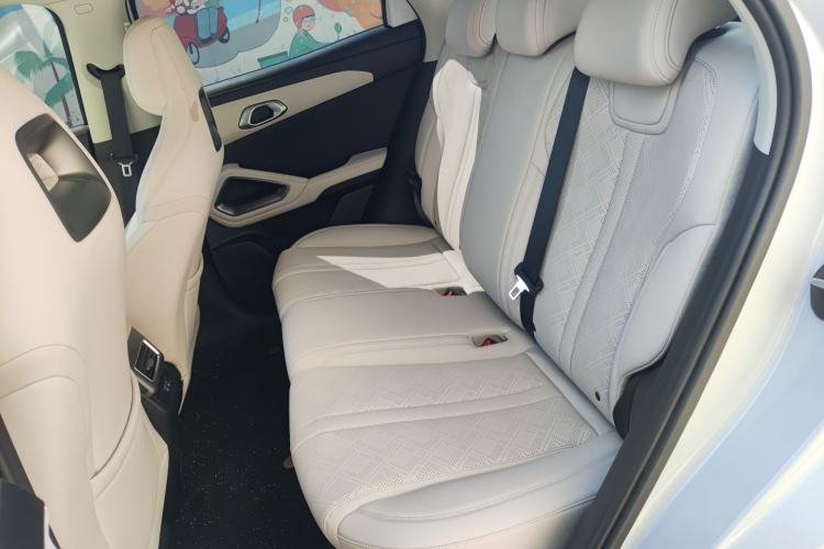 Used BYD Yuan UP 2025 Intelligent Driving Version 401 KM Dynamic Edition
